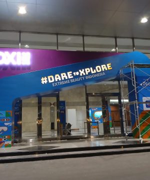 Jasa pembuatan gate event, panggung pameran, dan backdrop branding Jakarta